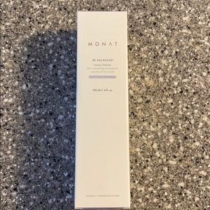 NIB Monat Be Balanced Foamy Cleanser